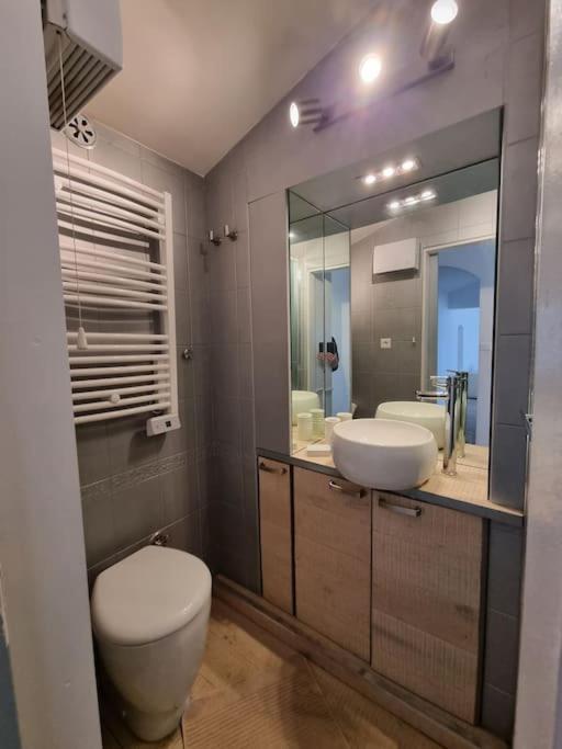 Appartement Avec Grande Terrasse Bastia  Exteriör bild