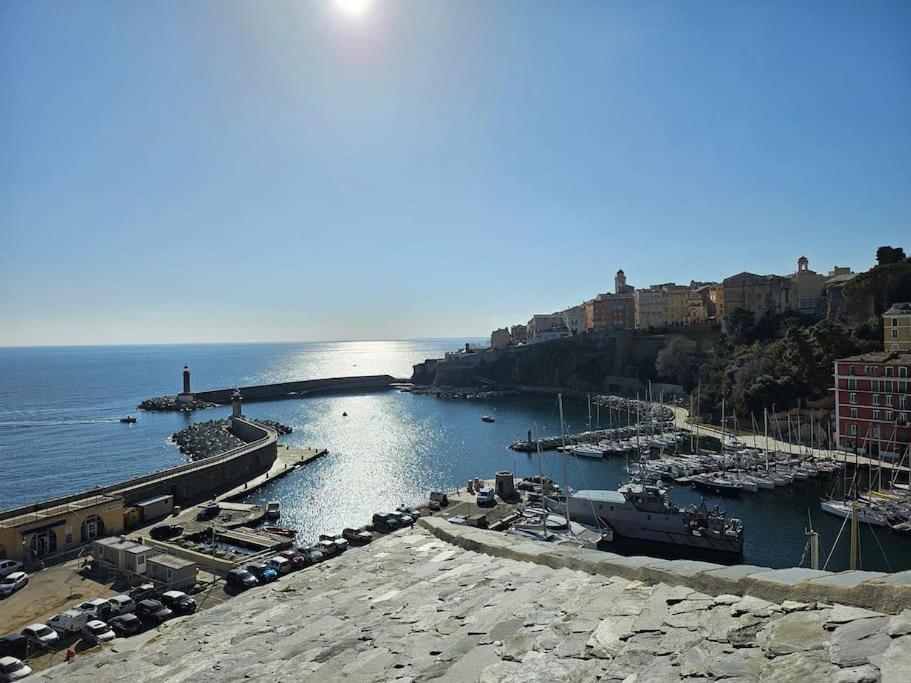 Appartement Avec Grande Terrasse Bastia  Exteriör bild